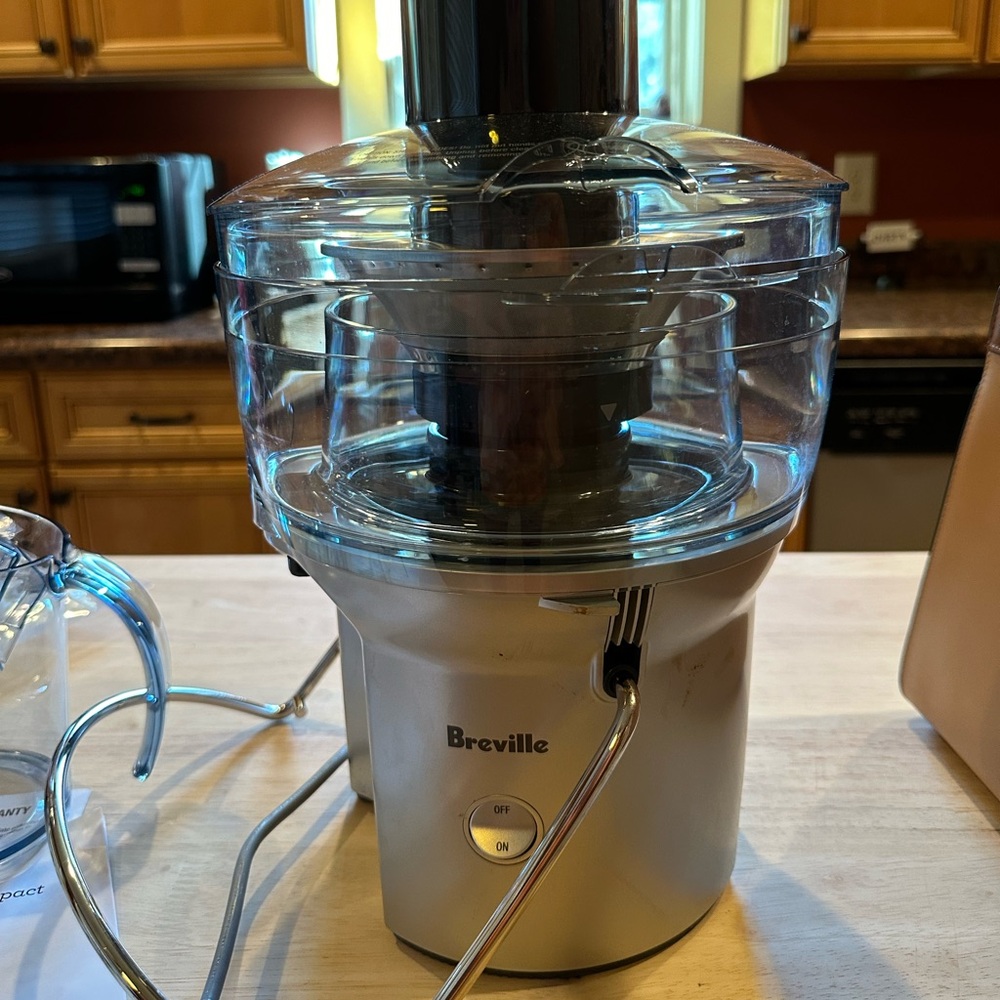 Breville: The Juice Fountain Compact